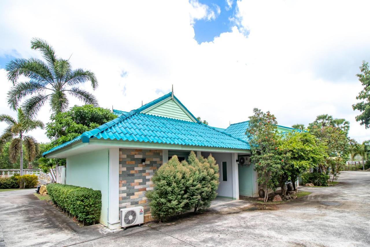 Khum Suk Resort Songkhla Exterior photo